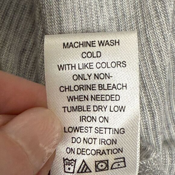 PACSUN Mens Basics Merton Long Sleeve Scallop Hem T Shirt. Gray fine stripe. - Picture 8 of 8